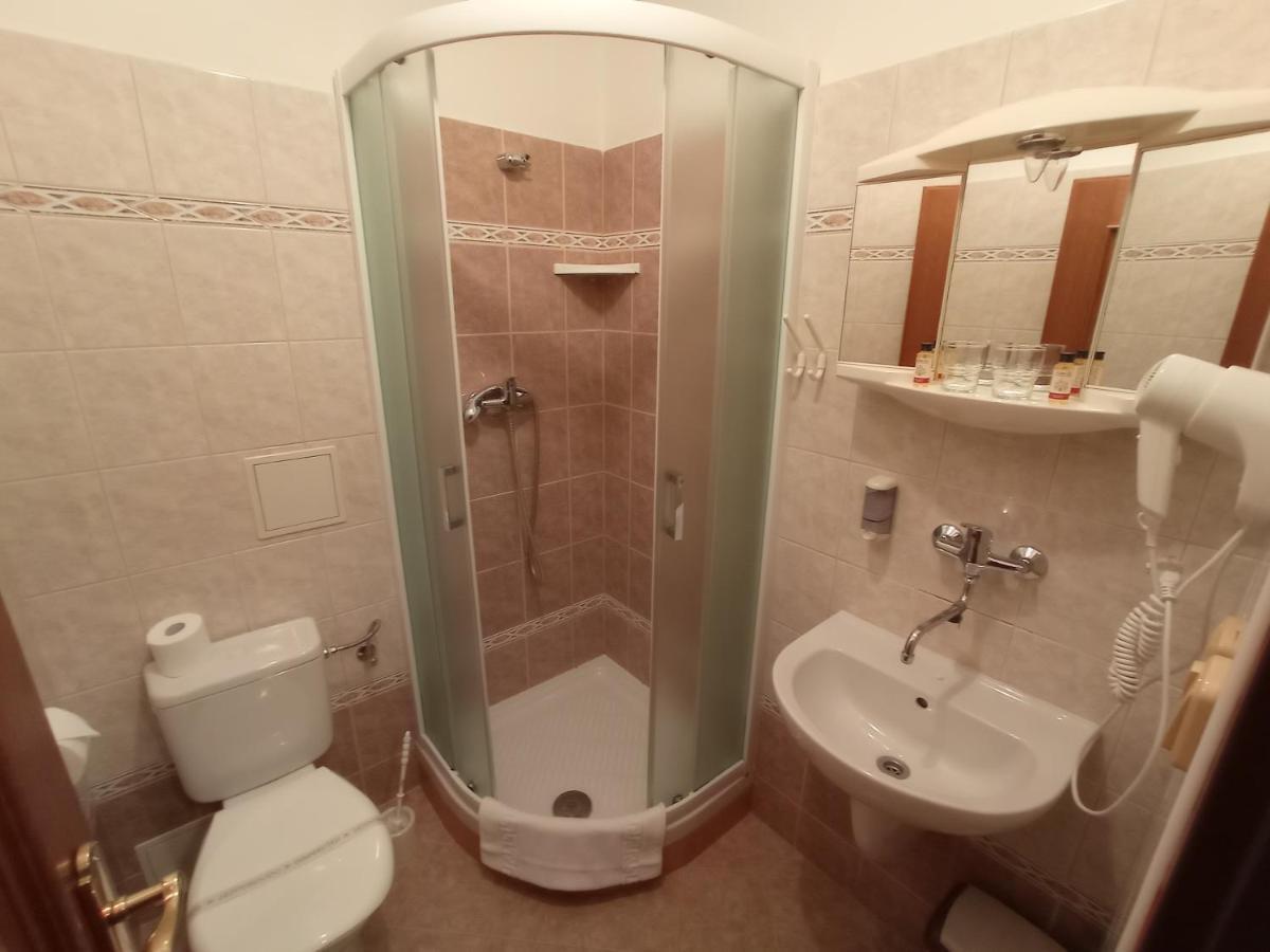 Ranc Kostelany Hotel Kroměříž Eksteriør billede