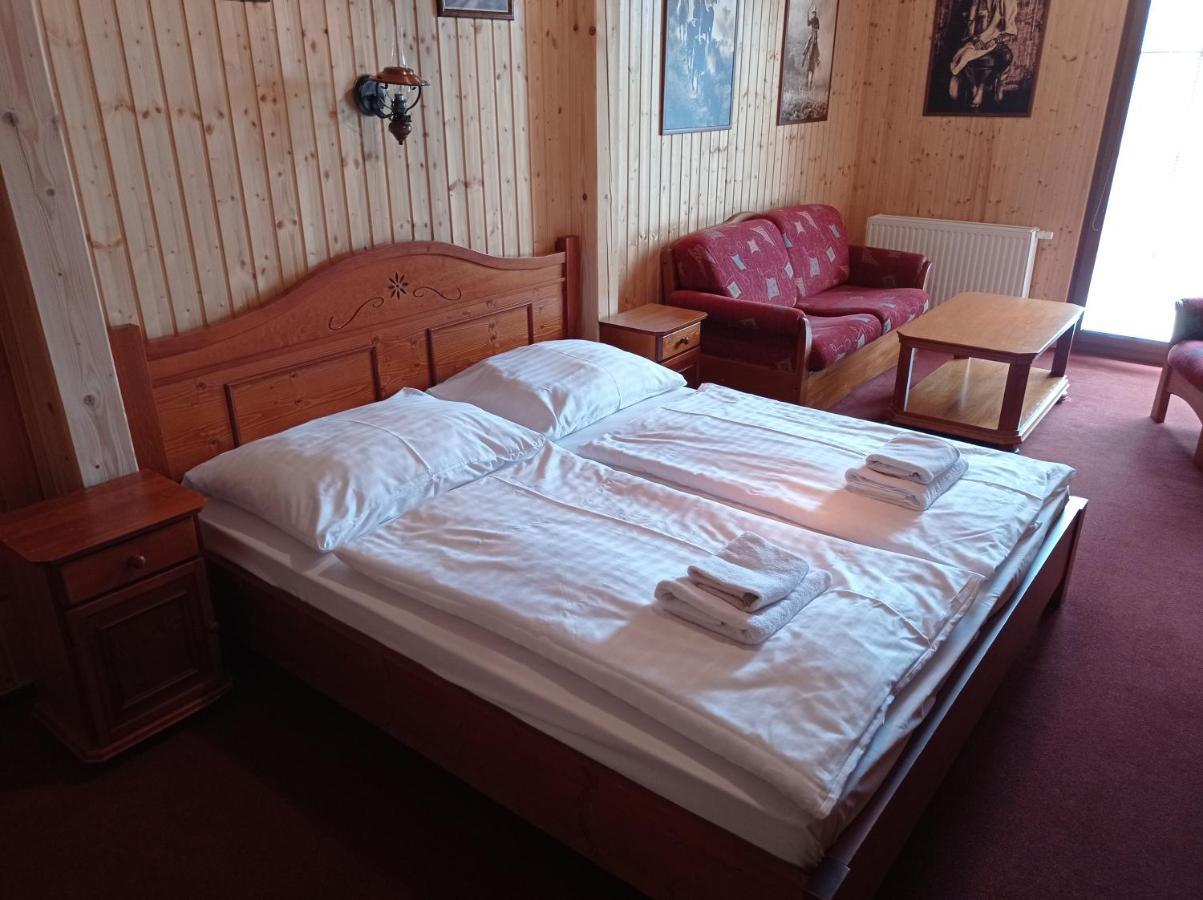 Ranc Kostelany Hotel Kroměříž Eksteriør billede